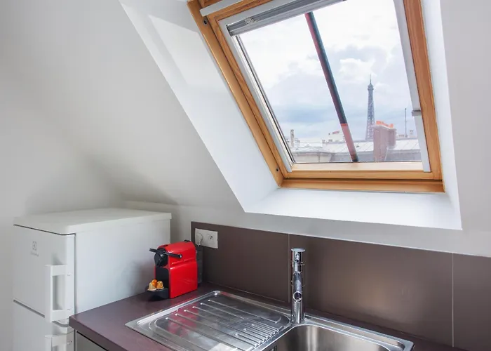 Climatise 1br Triangle D'or * Paris