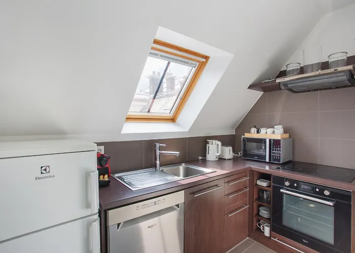 Climatise 1br Triangle D'or