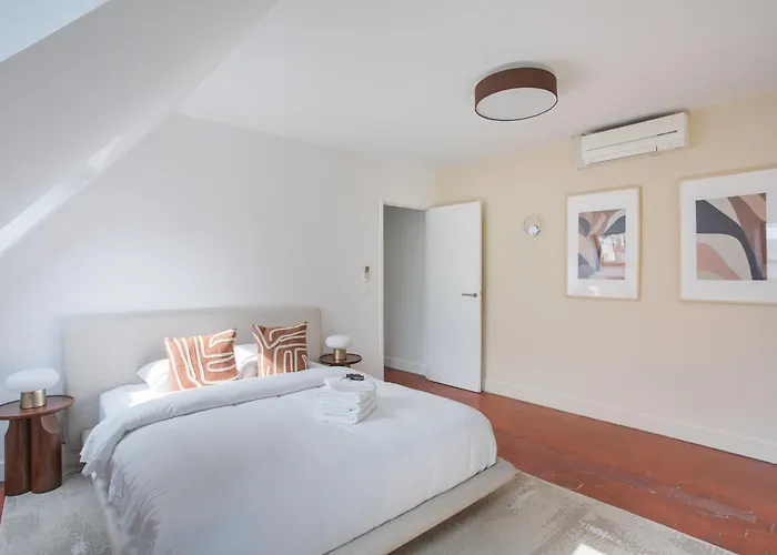 Climatise 1br Triangle D'or * Paris